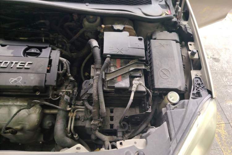 Used Buick GT 2011 GT 1.8L Automatic Fashion Edition Leather Model Engine Bay Left