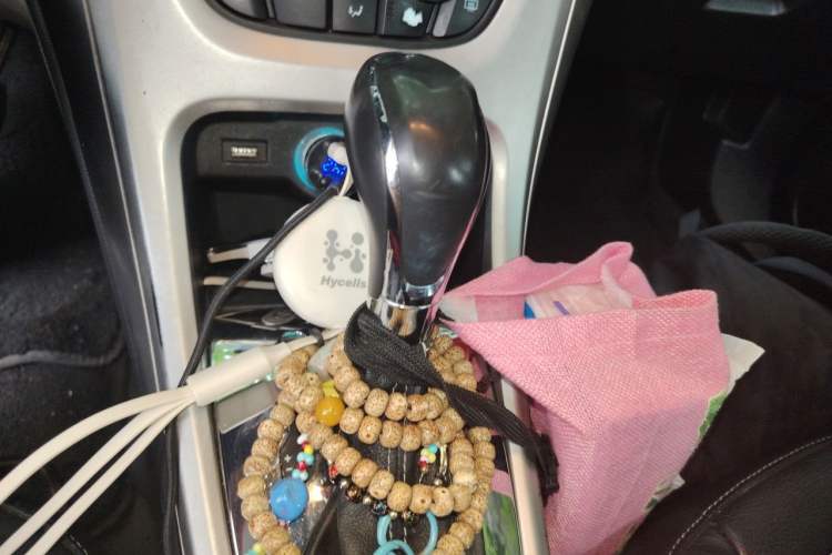 Used Buick GT 2011 GT 1.8L Automatic Fashion Edition Leather Model Gear Lever