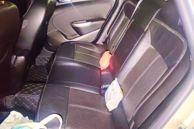 Used Buick GT 2011 GT 1.6T Fashion Sport Edition Leather Model Left Rear Seat