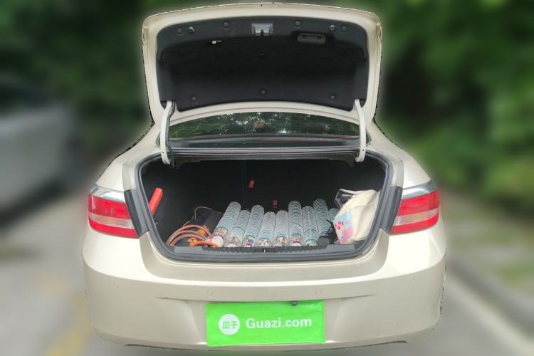Used Buick GT 2011 GT 1.8L Automatic Fashion Edition Leather Model Trunk