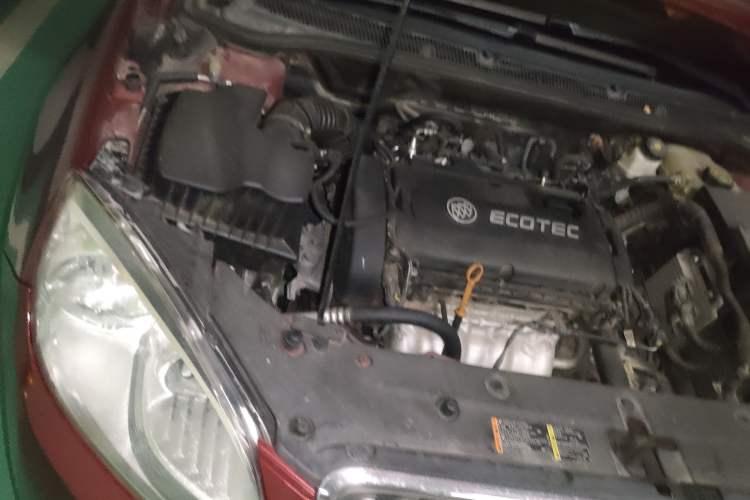 Used Buick GT 2011 GT 1.8L Automatic Fashion Edition Leather Model Engine Bay Right