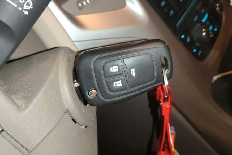 Used Buick GT 2011 GT 1.8L Automatic Fashion Edition Leather Model Vehicle Key