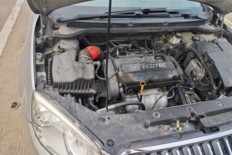 Used Buick GT 2011 GT 1.8L Automatic Fashion Edition Leather Model Engine Bay Right