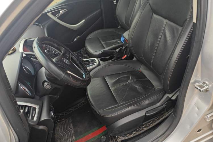 Used Buick GT 2011 GT 1.8L Automatic Fashion Edition Leather Model Left Front Seat