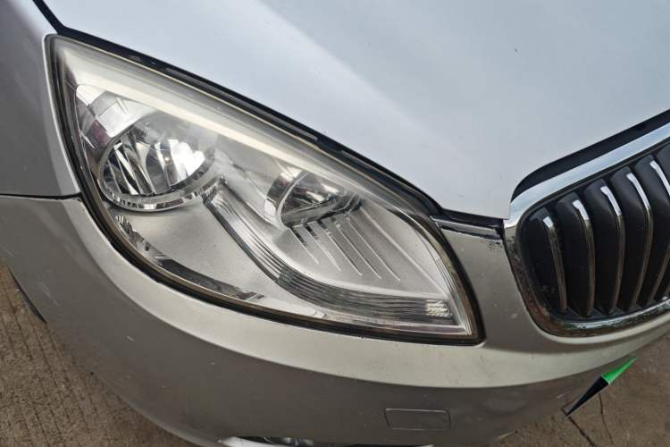 Used Buick GT 2011 GT 1.8L Automatic Fashion Edition Leather Model Right Front Headlight