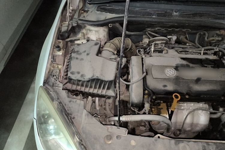 Used Buick GT 2011 GT 1.8L Automatic Fashion Edition Leather Model Engine Bay