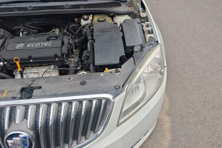 Used Buick GT 2011 GT 1.8L Automatic Fashion Edition Leather Model Engine Bay Left