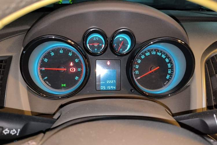 Used Buick GT 2011 GT 1.8L Automatic Fashion Edition Leather Model Instrument Cluster