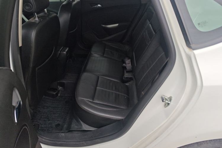 Used Buick GT 2011 GT 1.8L Automatic Fashion Edition Leather Model Left Rear Seat