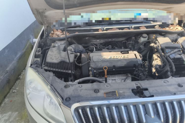 Used Buick GT 2011 GT 1.8L Automatic Fashion Edition Leather Model Engine Bay Right