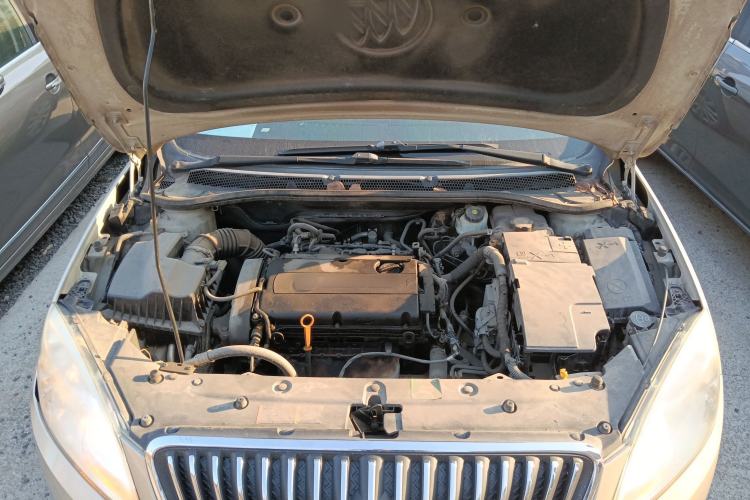 Used Buick GT 2011 GT 1.8L Automatic Fashion Edition Leather Model Engine Bay
