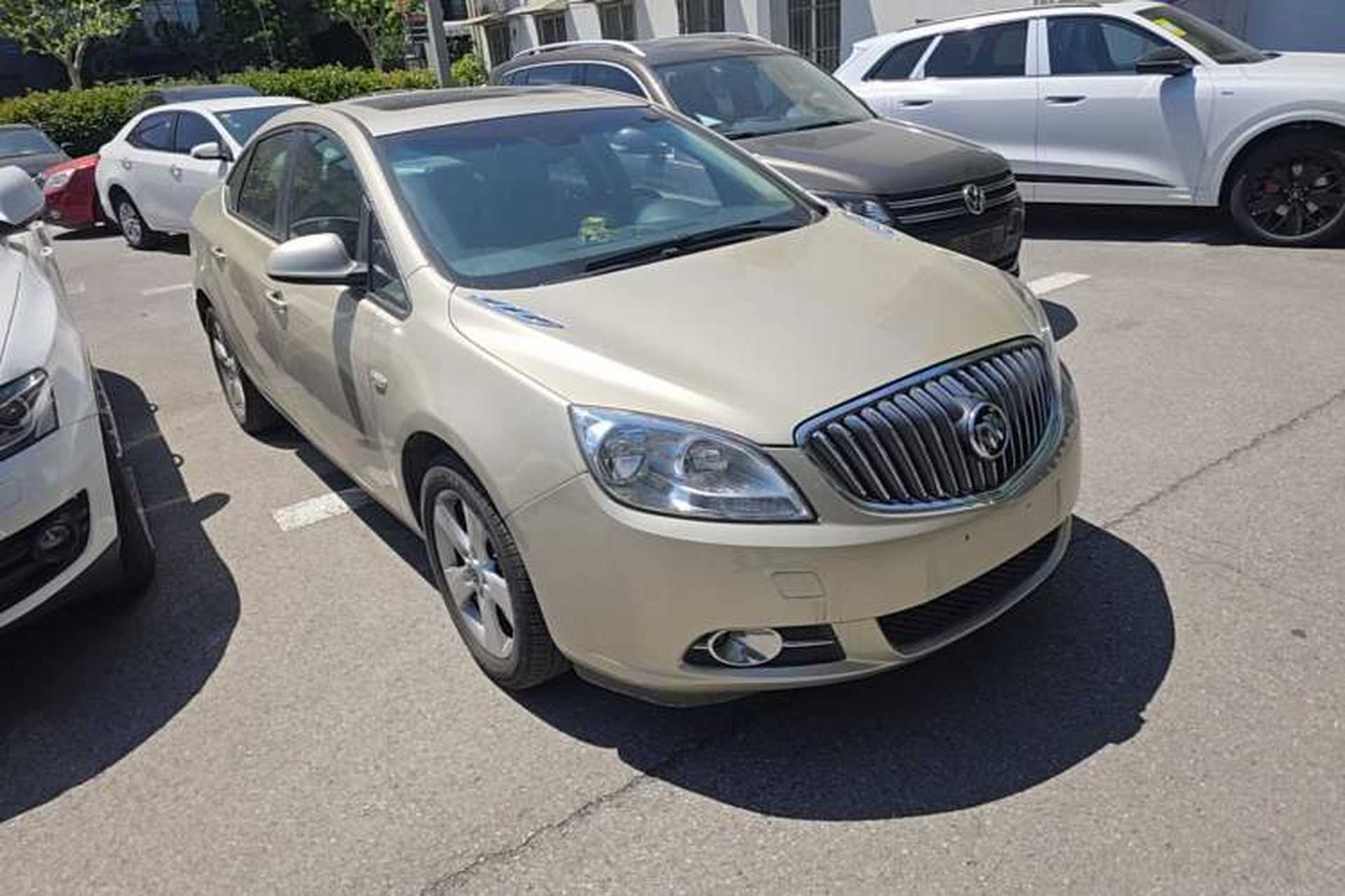 Used Buick GT 2011 GT 1.6T Fashion Sport Edition Leather Model Front Right 45 Deg