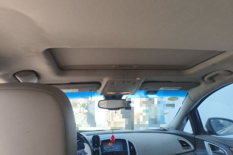 Used Buick GT 2011 GT 1.8L Automatic Fashion Edition Leather Model Headliner