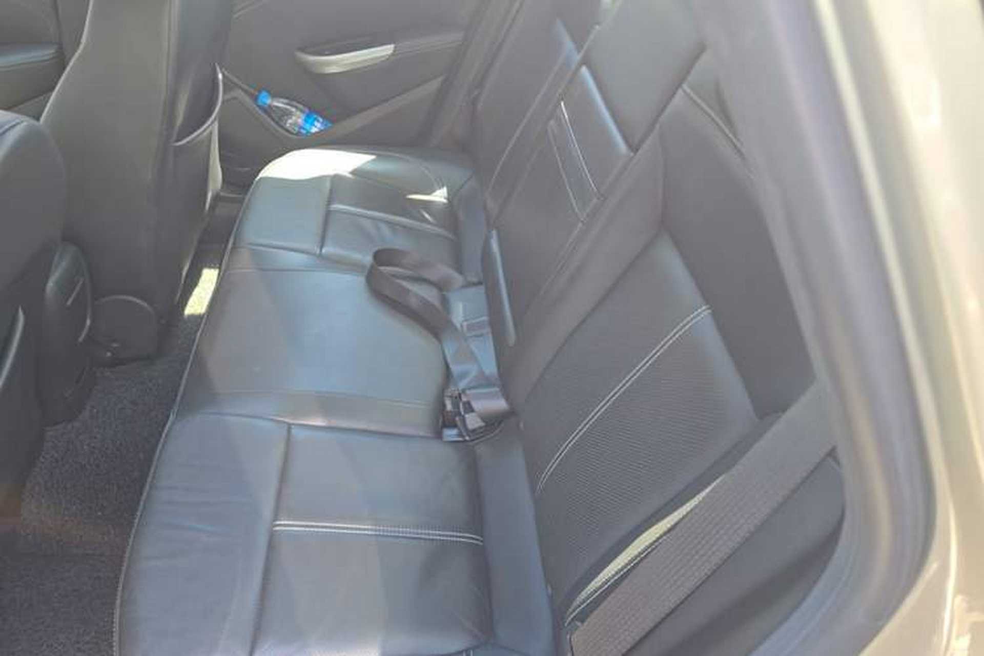 Used Buick GT 2011 GT 1.6T Fashion Sport Edition Leather Model Left Rear Seat