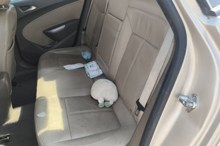 Used Buick GT 2011 GT 1.8L Automatic Fashion Edition Leather Model Left Rear Seat