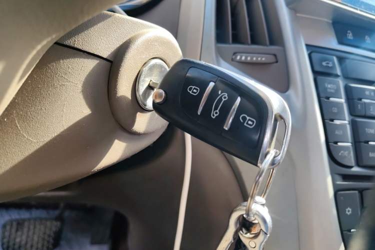 Used Buick GT 2011 GT 1.8L Automatic Fashion Edition Leather Model Vehicle Key