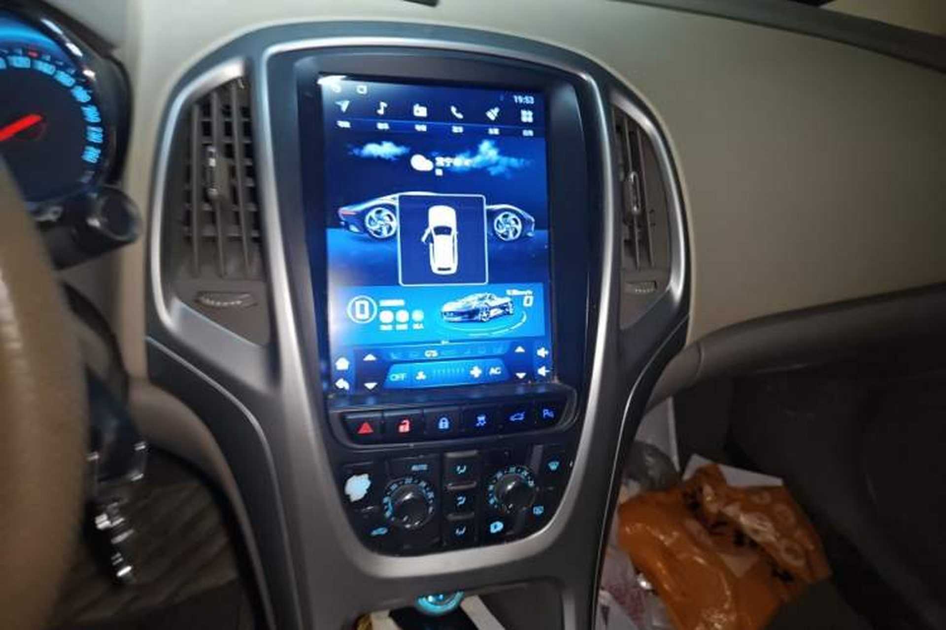 Used Buick GT 2012 GT 1.6L Automatic Fashion Edition Audio And AC Panel