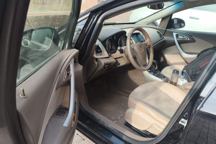Used Buick GT 2012 GT 1.6L Automatic Comfort Edition Driver Seat