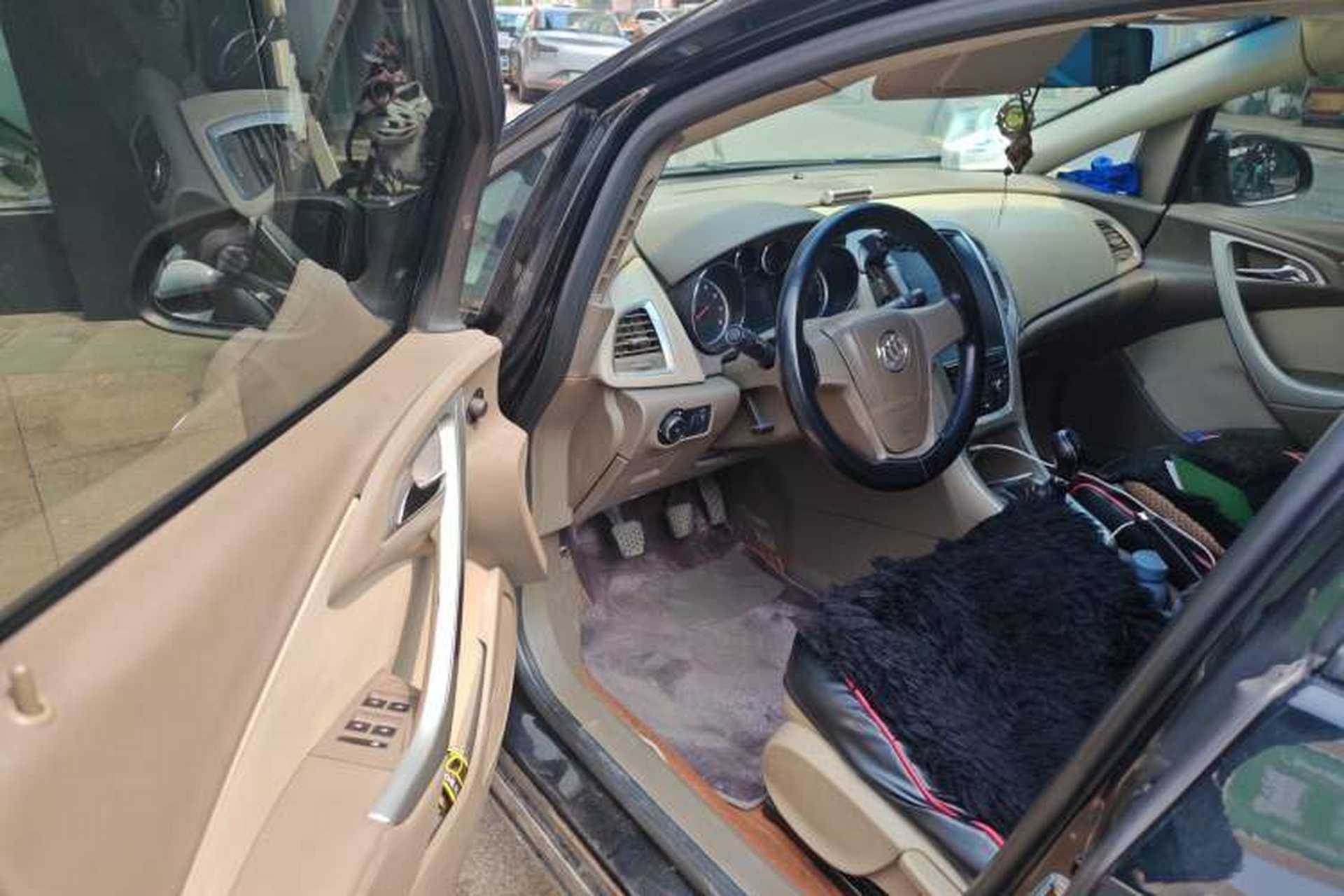Used Buick GT 2012 GT 1.6L Manual Comfort Edition Driver Seat