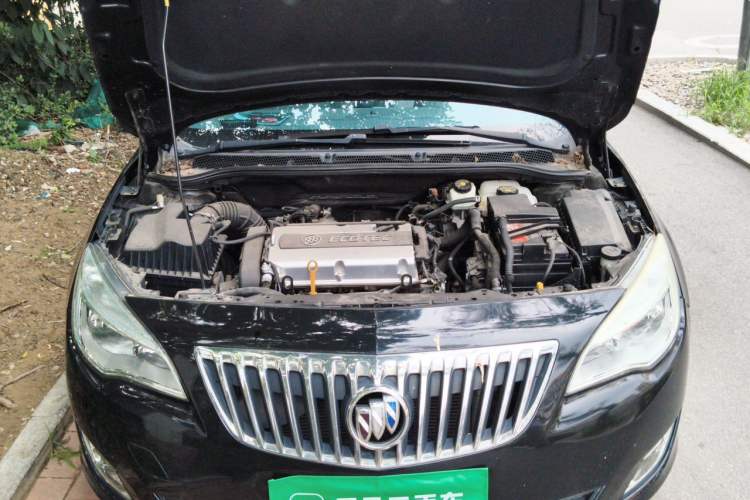 Used Buick GT 2012 XT 1.6L Automatic Fashion Edition Engine Bay