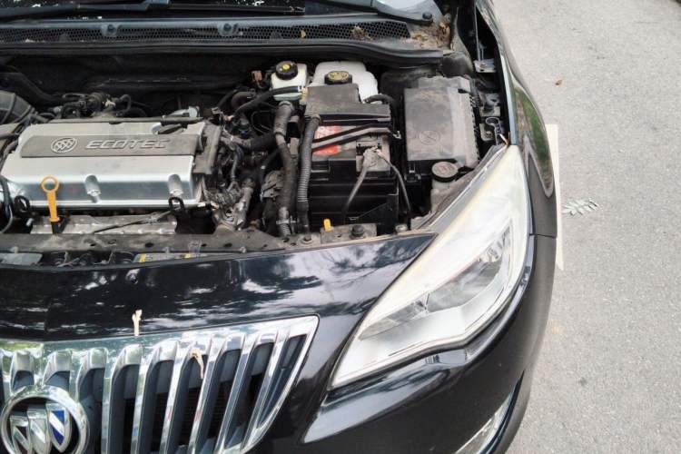 Used Buick GT 2012 XT 1.6L Automatic Fashion Edition Engine Bay Left