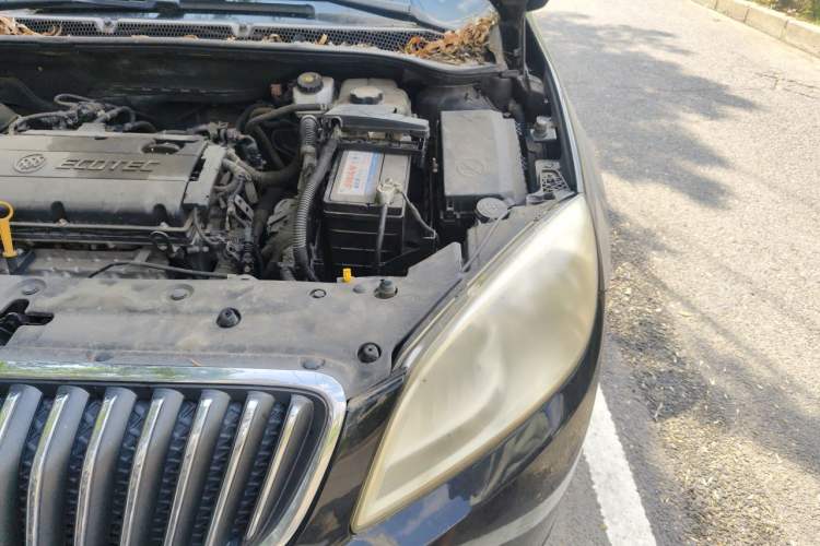 Used Buick GT 2012 GT 1.6L Manual Entry-Level Model Engine Bay Left