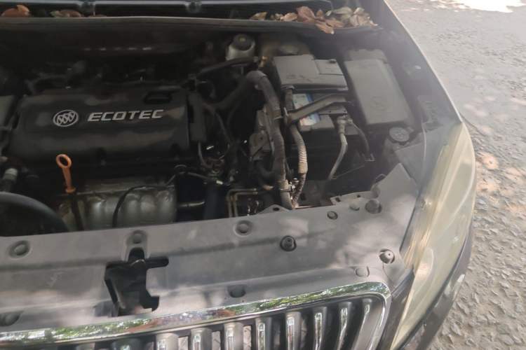 Used Buick GT 2012 GT 1.6L Automatic Fashion Edition Engine Bay Left