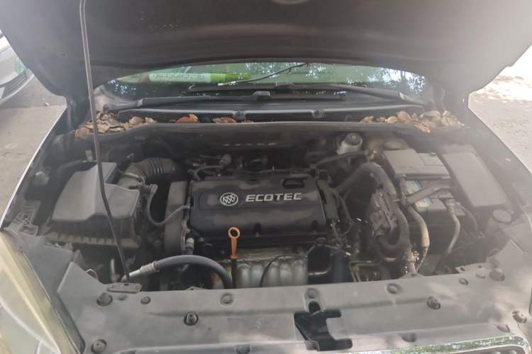 Used Buick GT 2012 GT 1.6L Automatic Fashion Edition Engine Bay