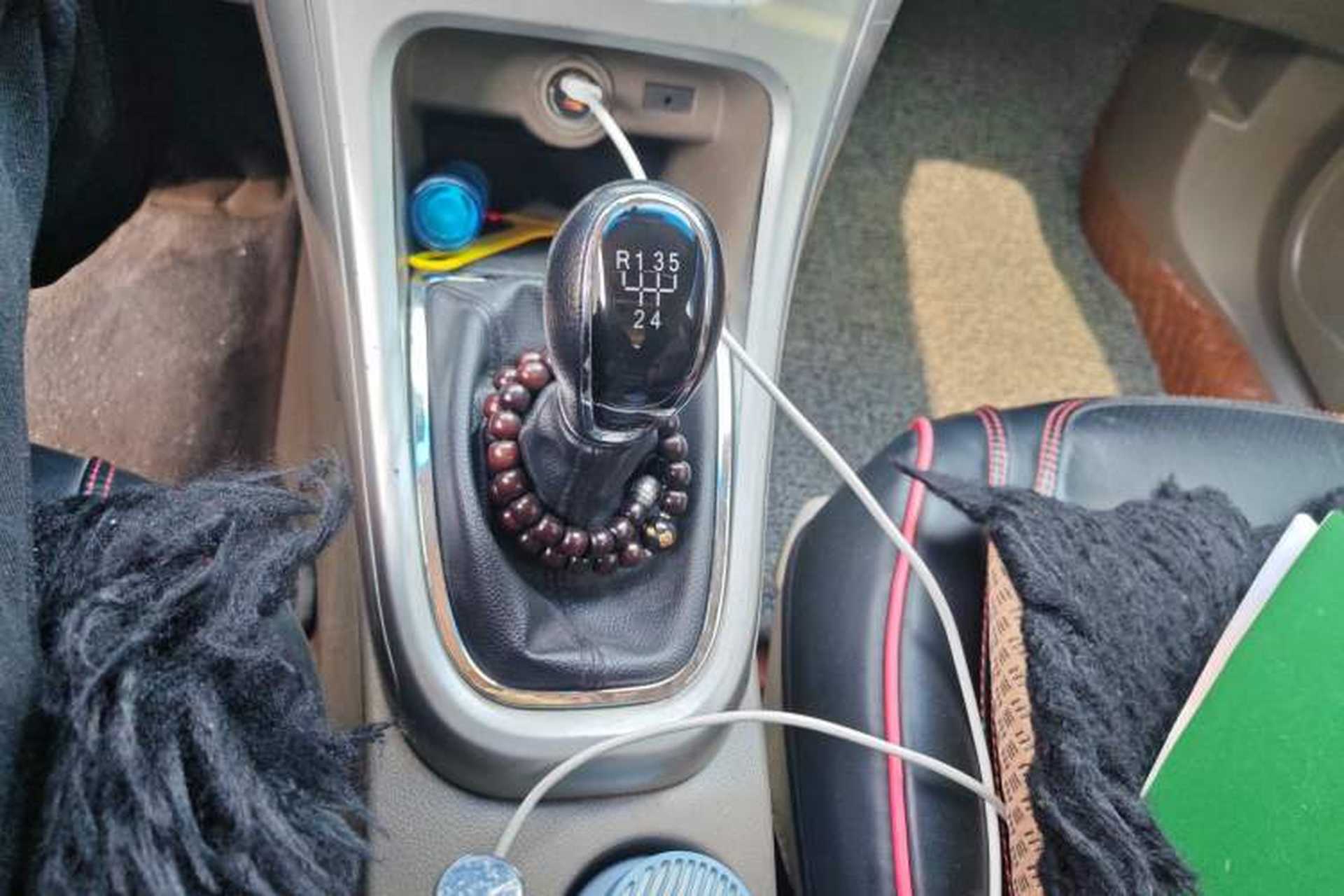 Used Buick GT 2012 GT 1.6L Manual Comfort Edition Gear Lever