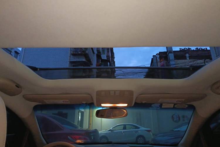 Used Buick GT 2012 GT 1.6L Automatic Fashion Edition Headliner