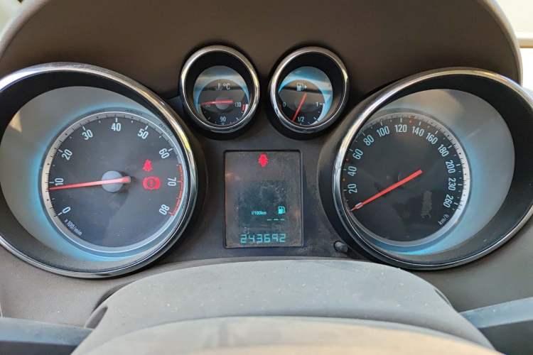 Used Buick GT 2012 GT 1.6L Manual Entry-Level Model Instrument Cluster