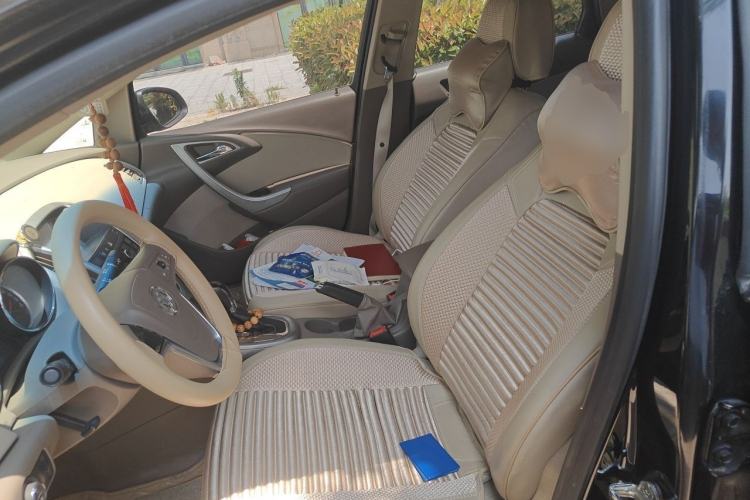 Used Buick GT 2012 GT 1.6L Automatic Fashion Edition Left Front Seat