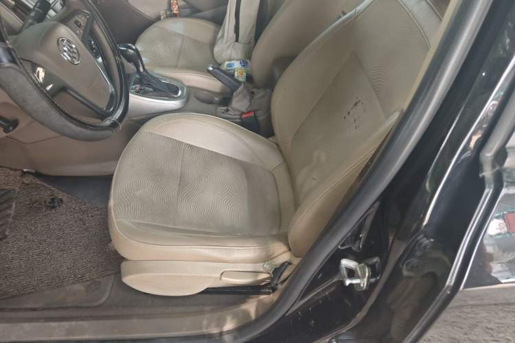 Used Buick GT 2012 GT 1.6L Automatic Fashion Edition Left Front Seat