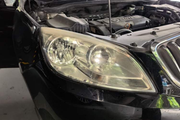 Used Buick GT 2012 GT 1.6L Automatic Comfort Edition Right Front Headlight