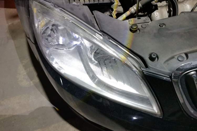 Used Buick GT 2012 GT 1.6L Automatic Comfort Edition Right Front Headlight