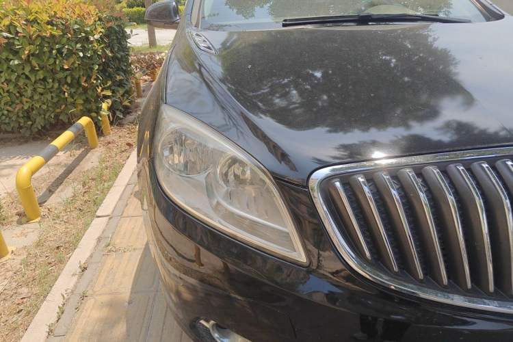 Used Buick GT 2012 GT 1.6L Automatic Fashion Edition Right Front Headlight