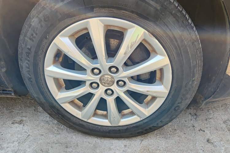 Used Buick GT 2012 GT 1.6L Manual Entry-Level Model Right Front Wheel Hub