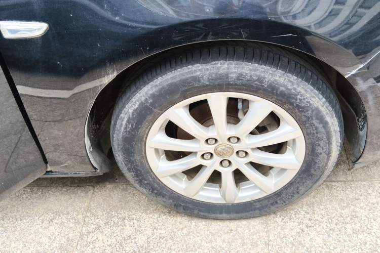 Used Buick GT 2012 GT 1.6L Manual Entry-Level Model Right Front Wheel Hub
