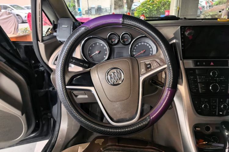 Used Buick GT 2012 GT 1.6L Automatic Comfort Edition Steering Wheel