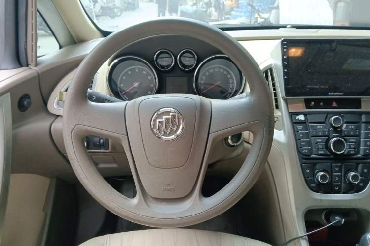 Used Buick GT 2012 GT 1.6L Manual Comfort Edition Steering Wheel
