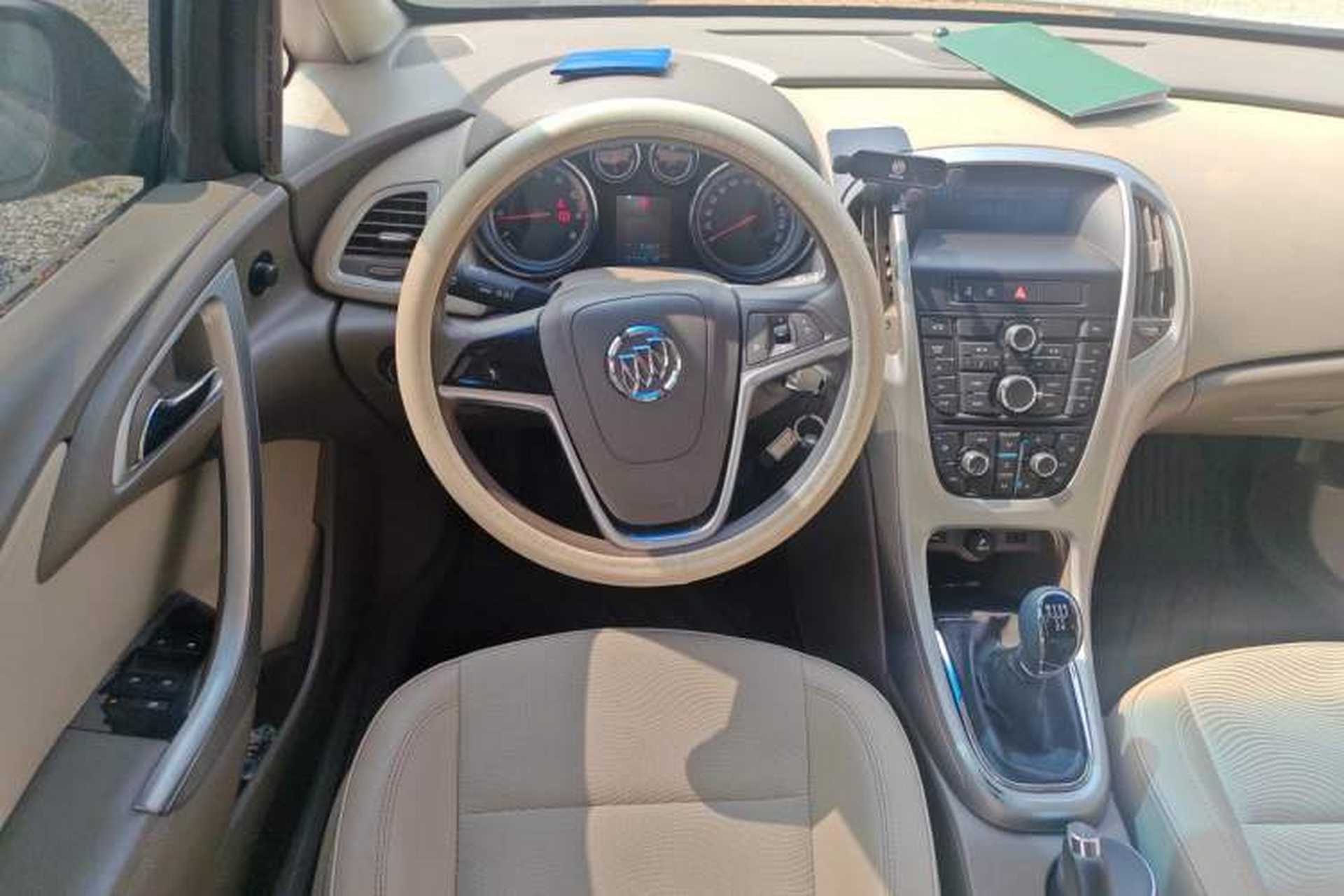 Used Buick GT 2012 GT 1.6L Manual Entry-Level Model Steering Wheel
