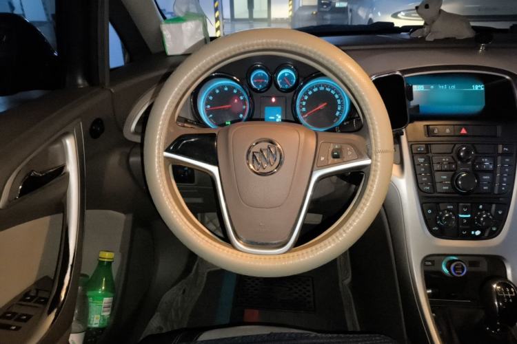 Used Buick GT 2012 GT 1.6L Manual Entry-Level Model Steering Wheel