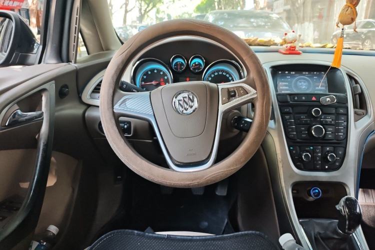 Used Buick GT 2012 GT 1.6L Manual Entry-Level Model Steering Wheel