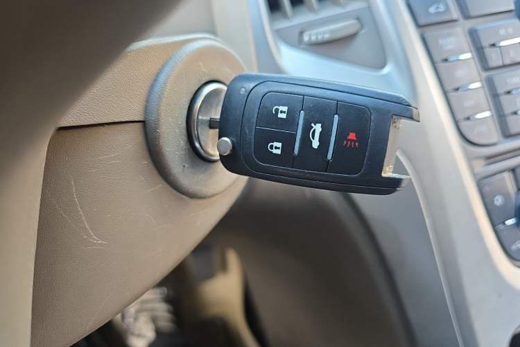 Used Buick GT 2012 GT 1.6L Manual Comfort Edition Vehicle Key