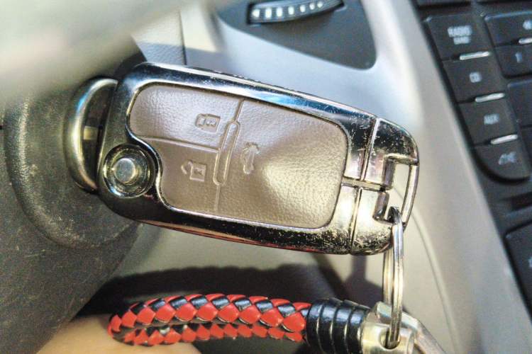 Used Buick GT 2012 XT 1.6L Automatic Fashion Edition Vehicle Key
