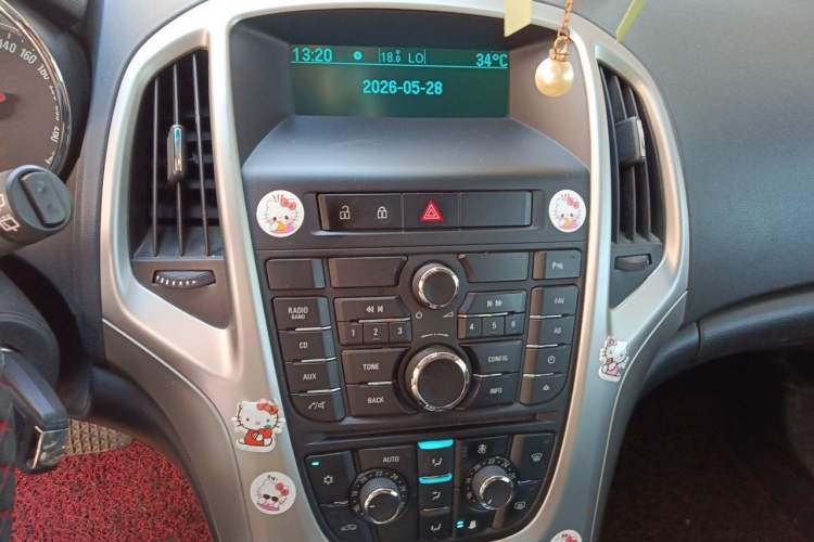 Used Buick GT 2012 XT 1.6L Automatic Fashion Edition Audio And AC Panel