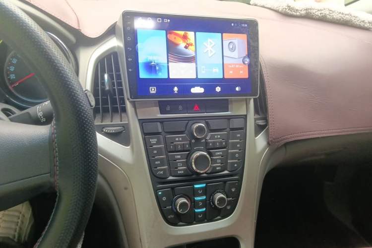 Used Buick GT 2012 XT 1.6L Manual Comfort Edition Audio And AC Panel