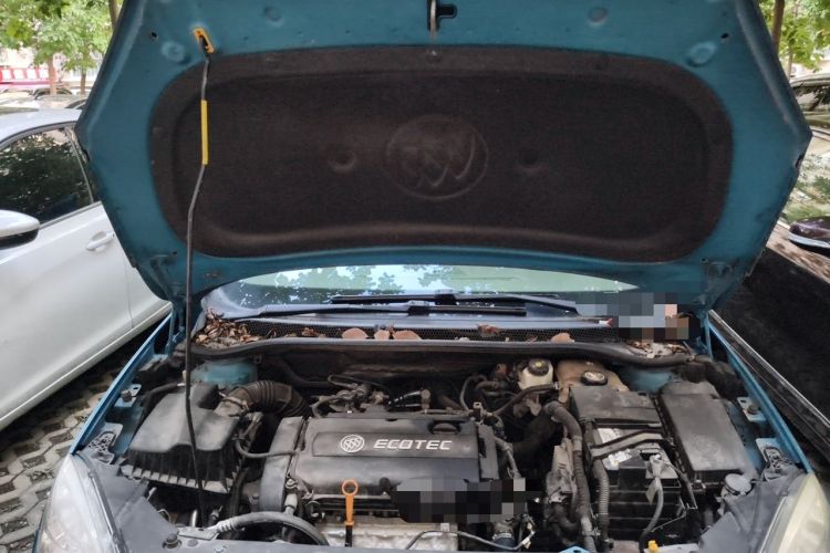 Used Buick GT 2012 GT 1.6L Manual Entry-Level Model Engine Bay