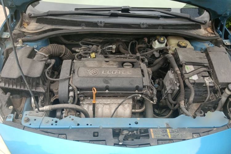 Used Buick GT 2012 XT 1.6L Manual Comfort Edition Engine Bay