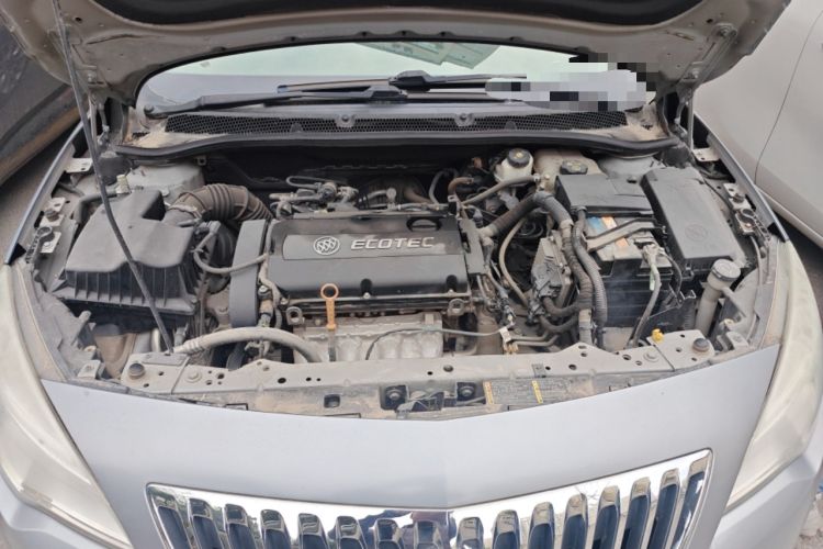 Used Buick GT 2012 XT 1.6L Automatic Fashion Edition Engine Bay